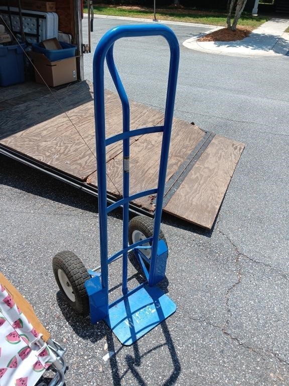 Heavy duty 2 wheel Dolly with larger wheels.