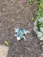 Outdoor Frog Decor