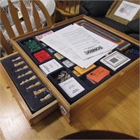CHESS SET / GAMES TABLE