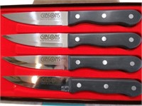 GIBSONS STEAK KNIFES BOXED SET OR 4