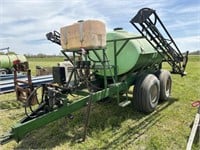 Sprayer With 800 Gallon Tank & 40ft Booms