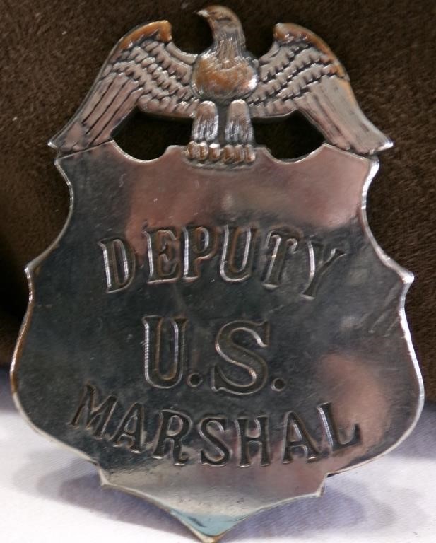 U.S. DEPUTY MARSHAL BADGE WITH EAGLE TOP