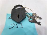 MILLER ELEPHANT LOCK WORKING WITH 2 KEYS