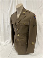 U.S. WWII AAF Dress Uniform Coat with Patches