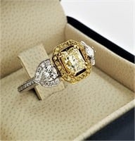 18k Yellow Gold 1.85ctw Fancy Diamond Ring