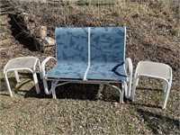 Vintage gliding love seat and end tables