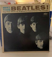 1964 THE BEATLES VINYL RECORD "MEET THE BEATLES"