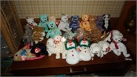 Collection of 26 2000 TY Beanie Babies