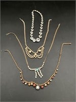 Lot of 4 necklaces