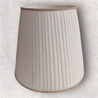 Pleated Lampshade Pre-Owned 14" Tall