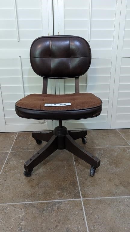 VINTAGE OFFICE CHAIR - RESERVE $30
