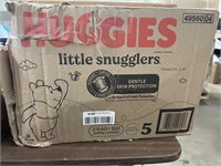Box of Huggies Little Snugglers Size 5 - 120