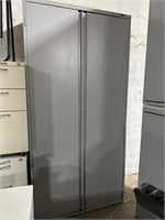 Large double door filing cabinet needs key,