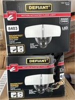Lot of 2 defiant motion activated flood light