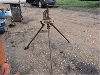 COMMERCIAL PIPE VISE