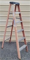 Columbia 6' Fiberglass Step Ladder *