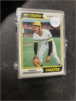 Lot of 1975 Topps Baseball Cards