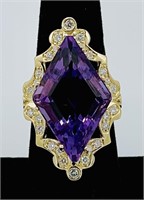 17.00 cts Amethyst and Diamond 14k Gold Ring