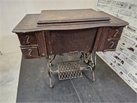 Vintage Vindex  Sewing Machine w Cast Iron Base