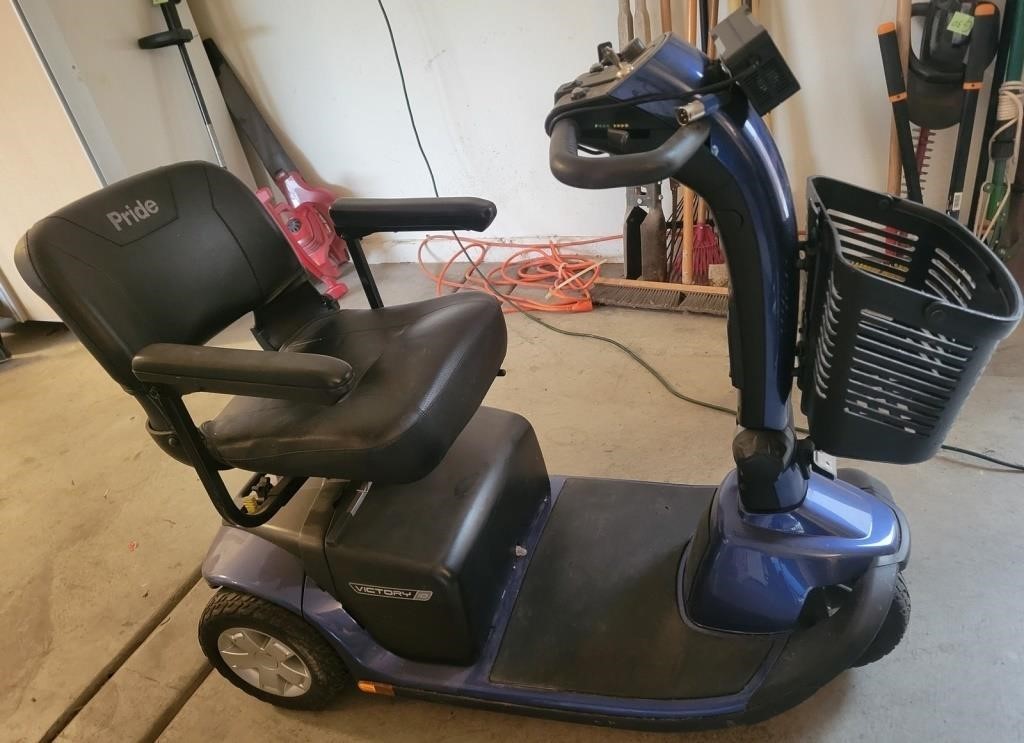 F - VICTORY CHAIR SCOOTER (G101)