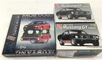 (3) '94 Mustang Puzzle & '67 Mustang Model Kits