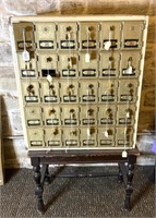 Post Office Box, 30 Brass Doors, 26 Keys