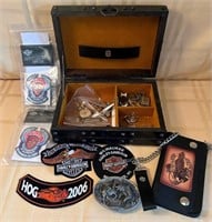 F - MEN'S VALET BOX W/ CONTENTS, PATCHES (G119)