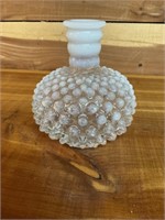 WHITE FENTON HOBNAIL BUD VASE