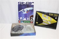 STAR TREK U.S.S. ENTERPRISE NCC-1710 MODEL
