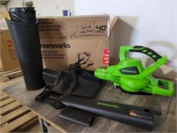 GreenWorks Blower/Vacuum