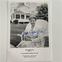 Author Mary Higgins Clark signed photo