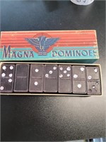 Vintage Domino's set