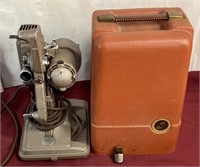Vintage Revere 8 MM Projector Model 85