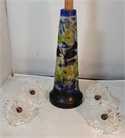 Tall Art Glass Vase & 4 Pressed Glass Curtain