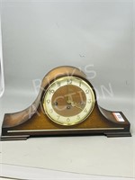 Solar mantle clock w/ key