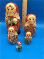 Russian babushka nesting doll set