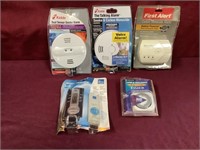 Lot With 3 Smoke Alarms, Wireless Thermometer