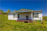 Manufactured Home on 3.606 acres with buidlings