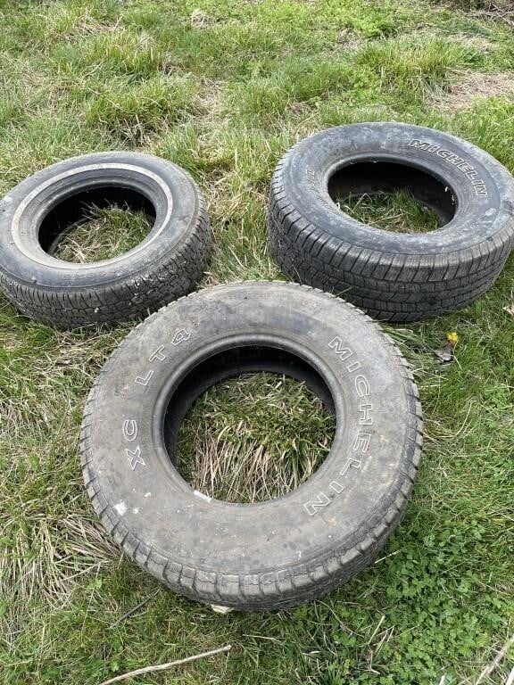 3 tires- 2 Michelin p26570r16 and 1 Firestone
