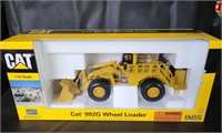 NIB Caterpillar CAT 992G Wheel Loader