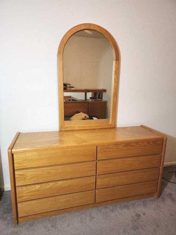 Vintage Wooden Broyhill Dresser And Mirror