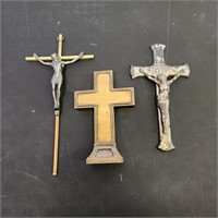 Crucifixes & Eucharistis Minister pendant