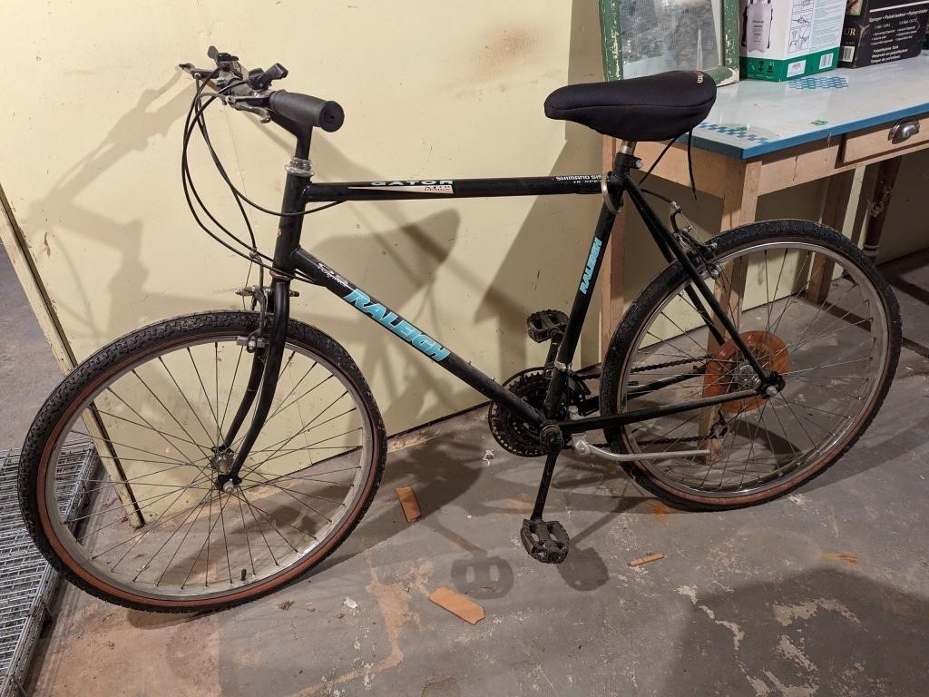 18 SPEED RALEIGH BICYCLE