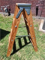 Sturdy Wood Ladder