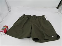 Nike, culotte courte neuve pour homme gr XL