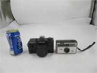 2 anciens appareils photo, Kodak et Meikai