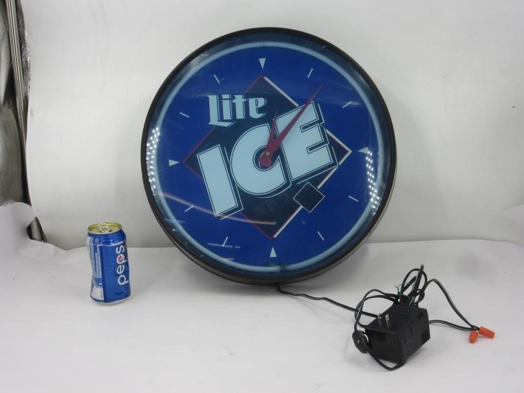 Horloge à néon, Lite Ice