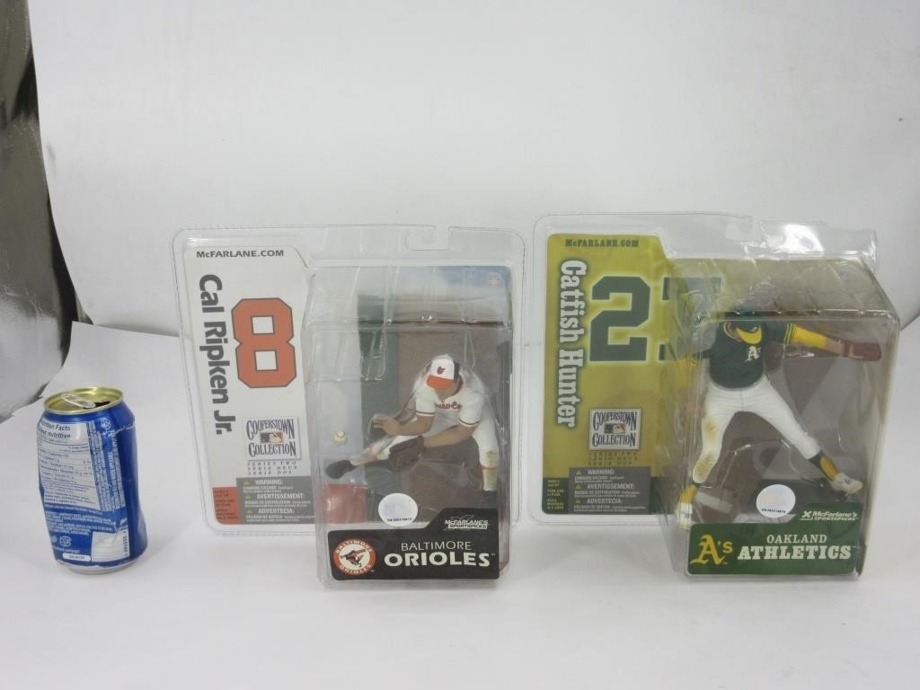 2 figurines de baseball Collectionnables
