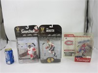 3 figurines de hockey dont Yvan Cournoyer