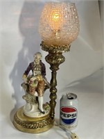 Lampe de style Capo dimonte 17 po haut et 6x6po